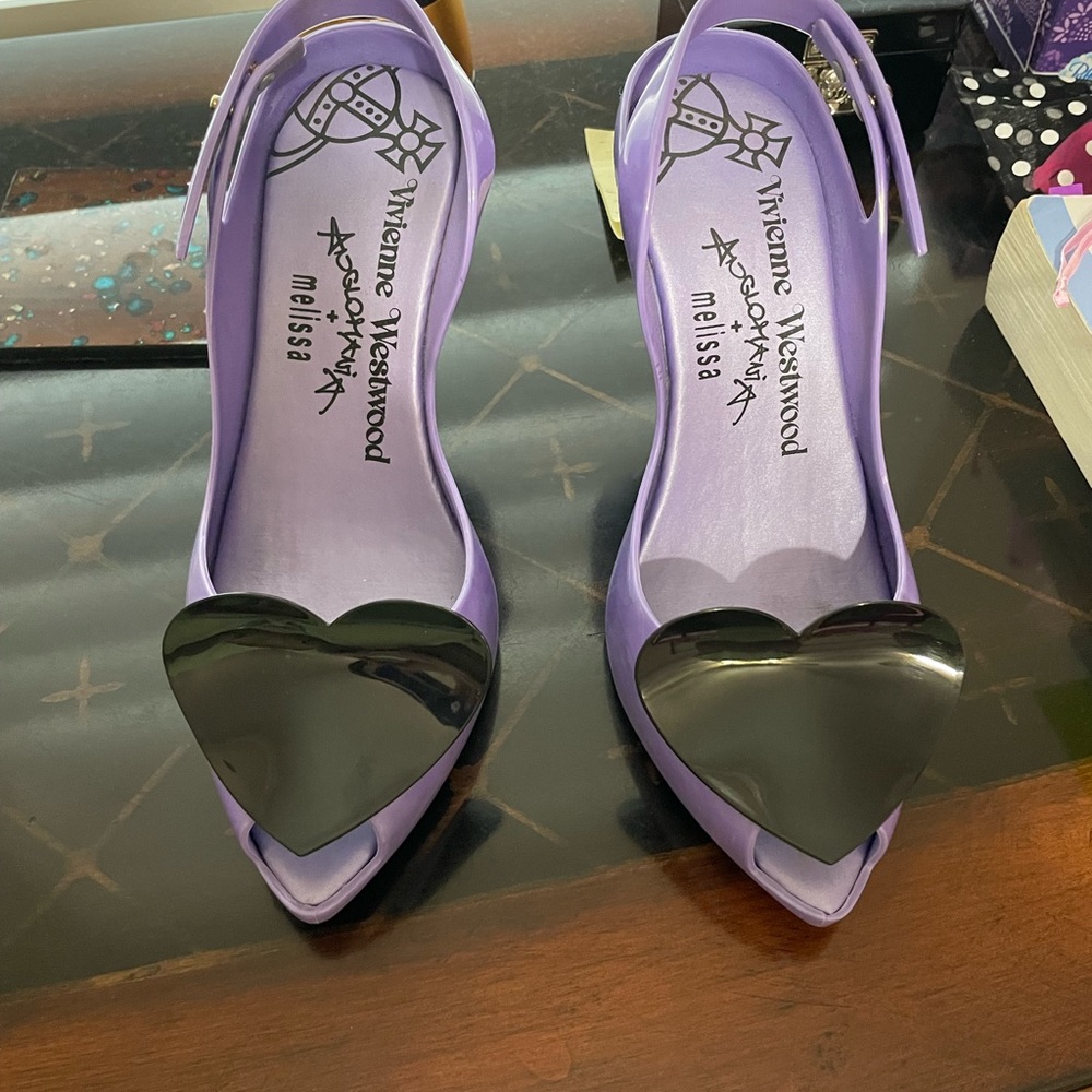 Vividness Westwood Melissas